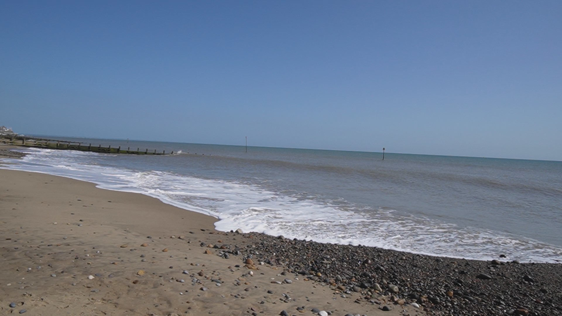 WalkAlongHornseaBeach_chapter17