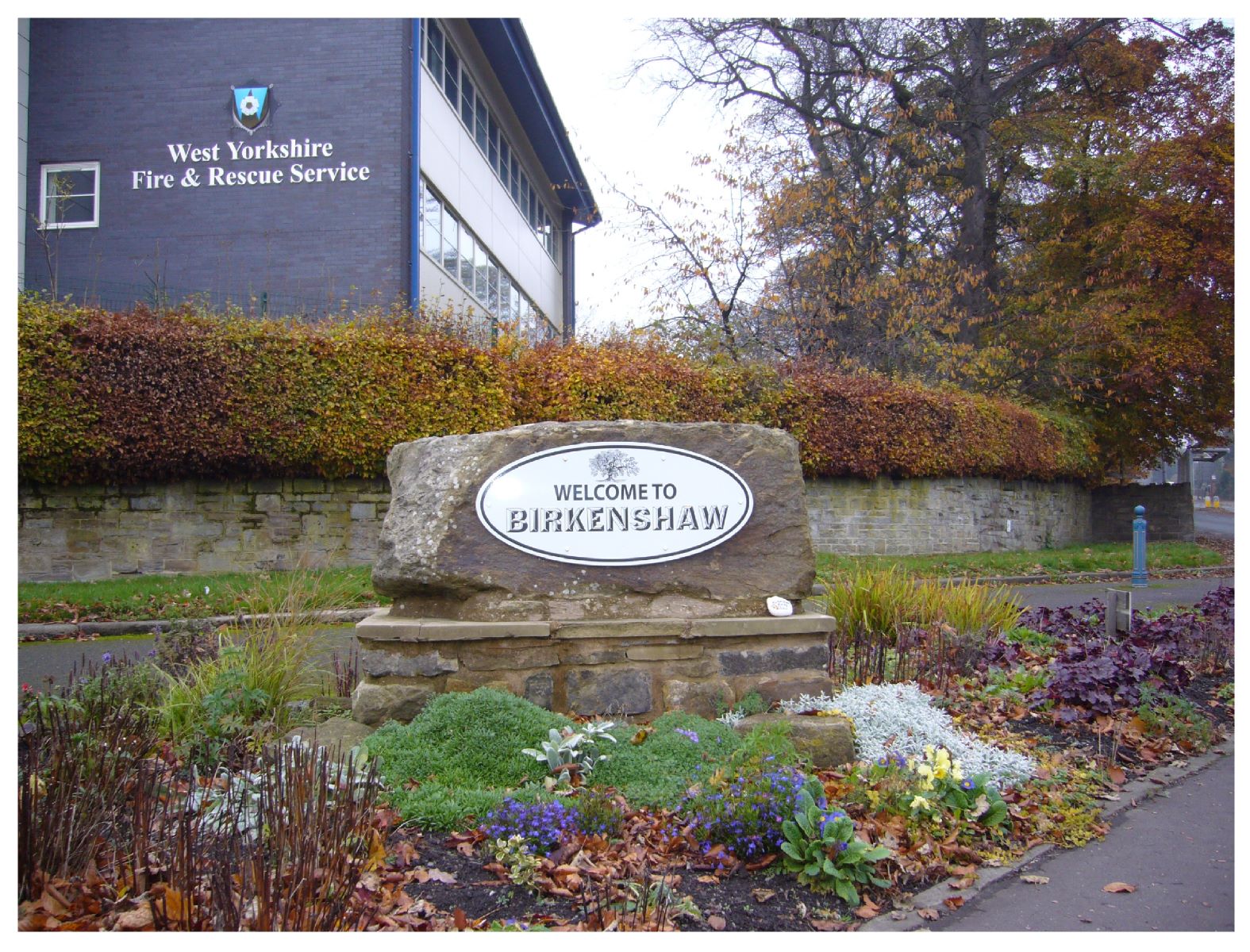 BirkenshawFireStationEnvirons